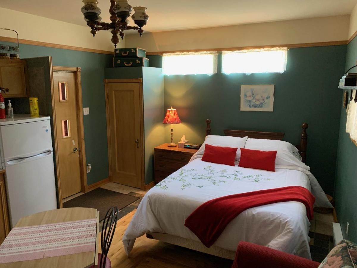 Chez Odette, Loft Intime Apartment โรแบร์วาล ภายนอก รูปภาพ